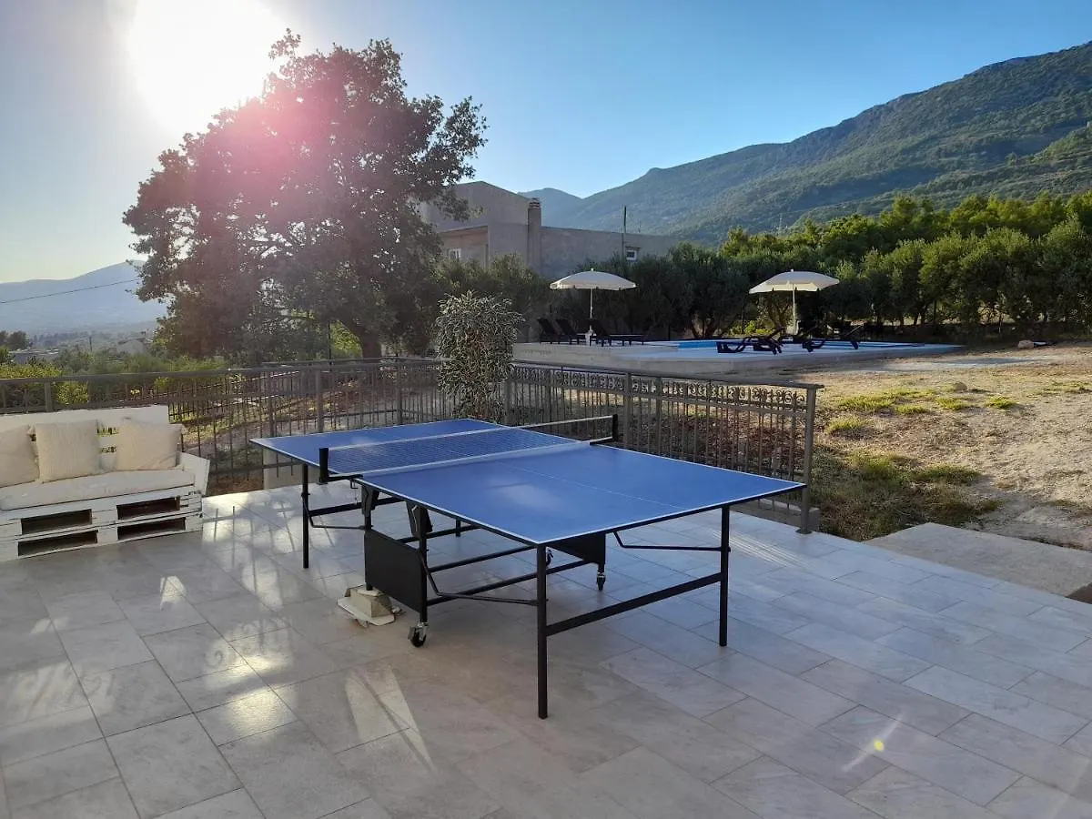 The View Split. Highlight With Roof-Top-Terrace And Pool Kastela